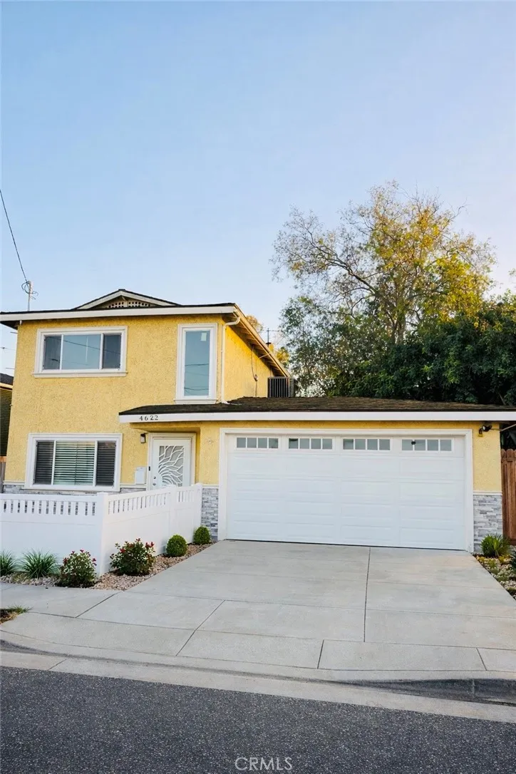 4622 W 156th, Lawndale, California 90260 home-pic-1
