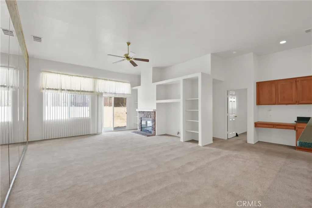 8910 Newcastle, Hesperia, California 92344 home-pic-6