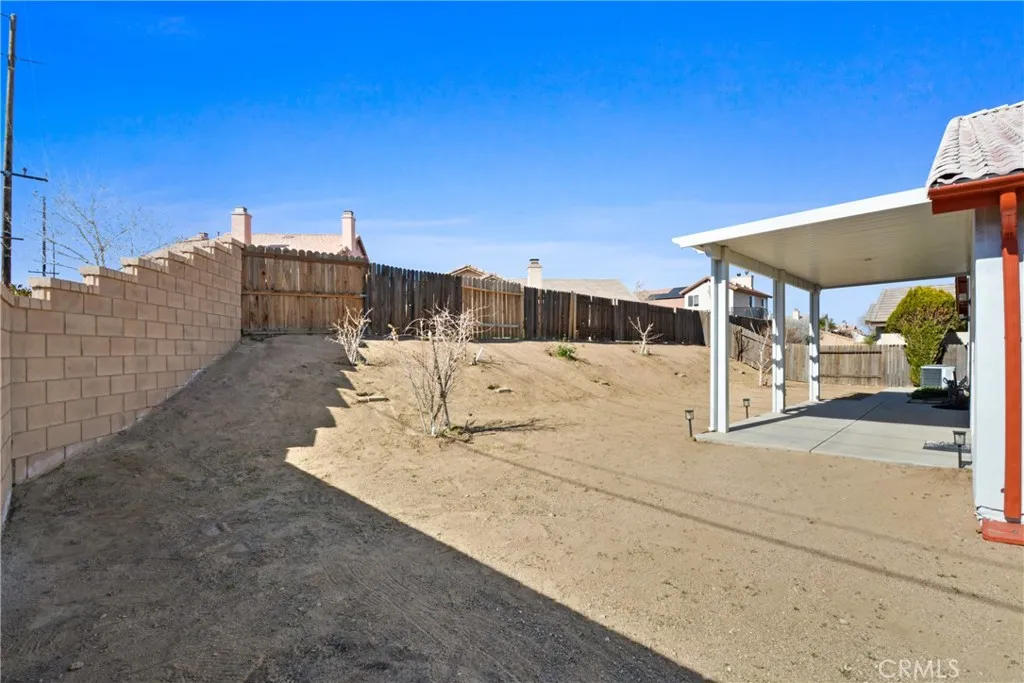 8910 Newcastle, Hesperia, California 92344 home-pic-23