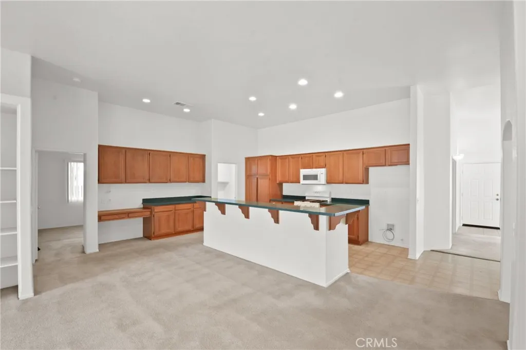 8910 Newcastle, Hesperia, California 92344 home-pic-8