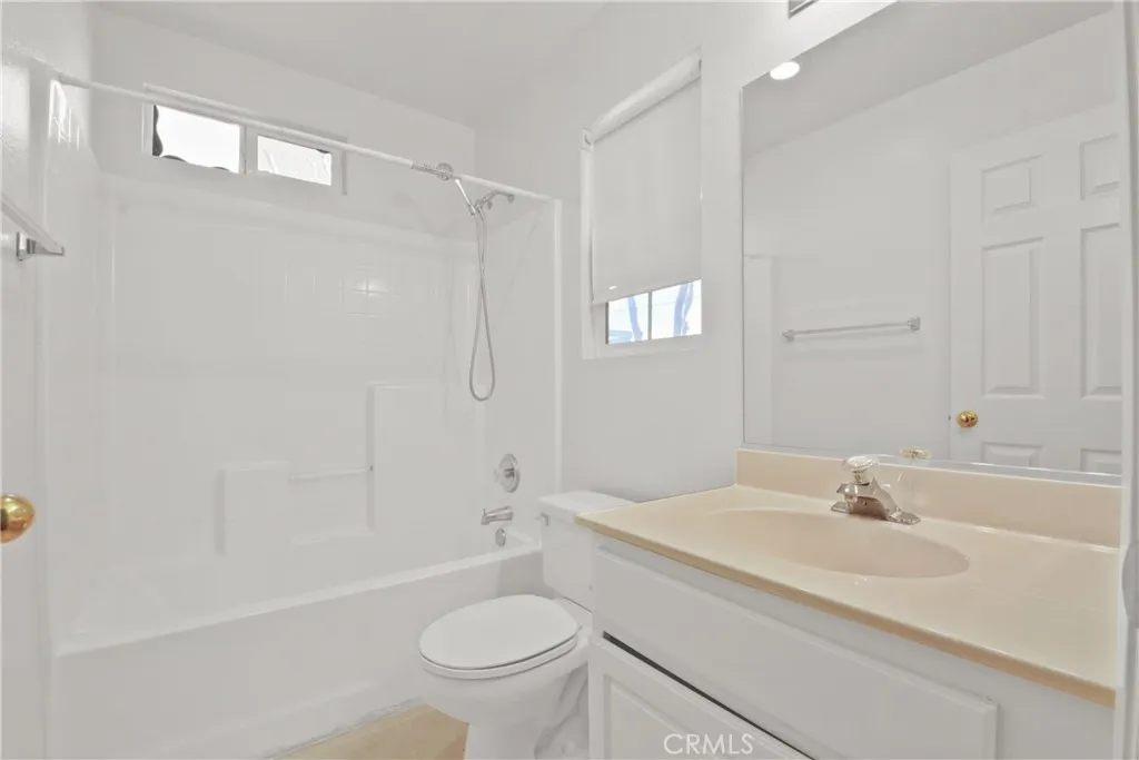 8910 Newcastle, Hesperia, California 92344 home-pic-17