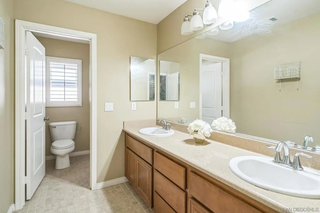 3152 Beven Dr, Escondido, California 92027 home-pic-20