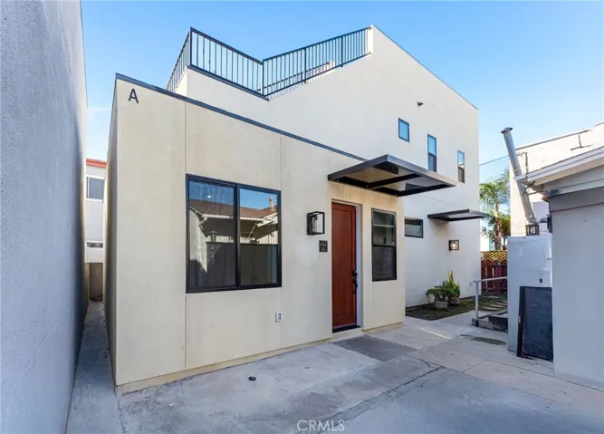 2430 E 7th Street, Long Beach, California 90804