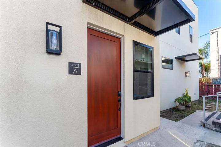 2430 E 7th Street, Long Beach, California 90804