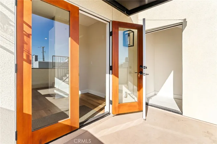 2430 E 7th Street, Long Beach, California 90804