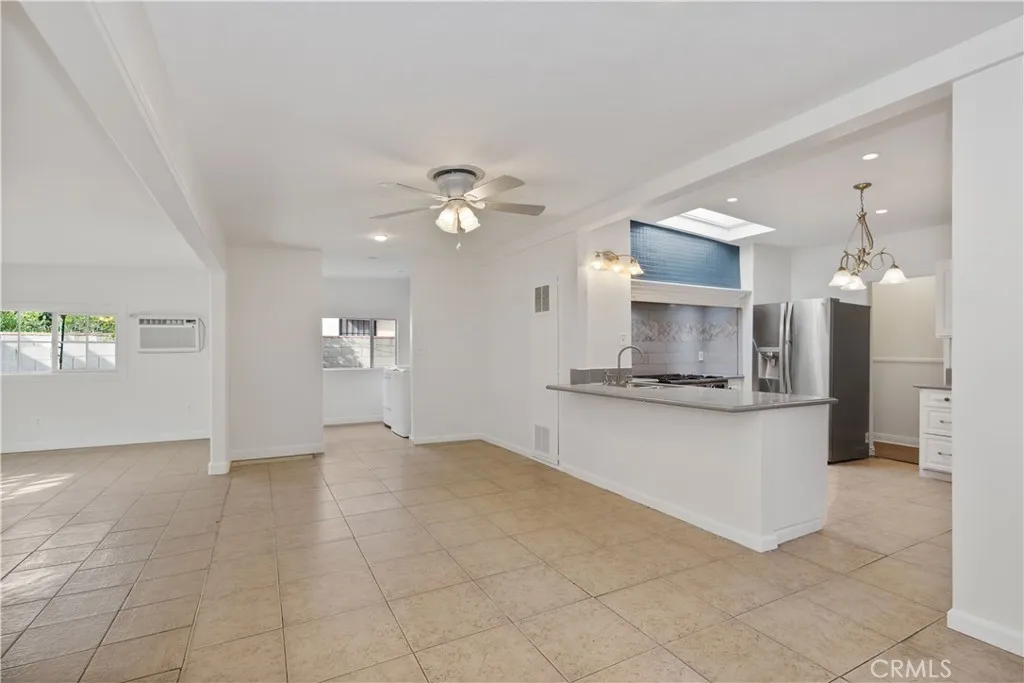 208 W 234th, Carson, California 90745 home-pic-12
