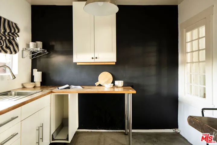 1518 N Stanley Avenue, Los Angeles, California 90046