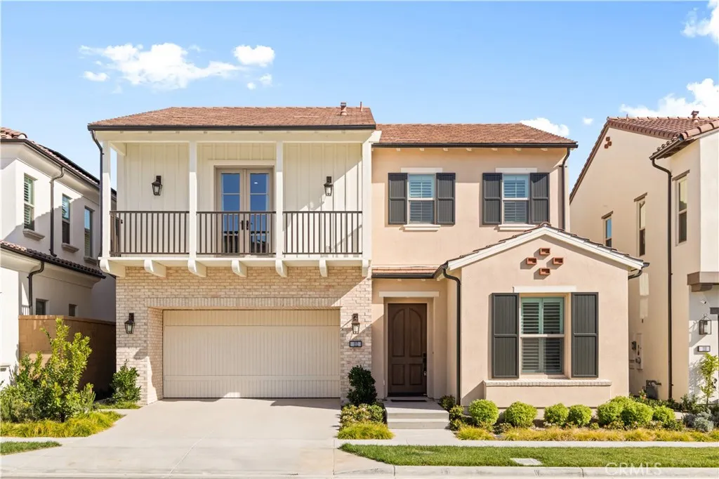 112 Oakstone, Irvine, California 92618 home-pic-1