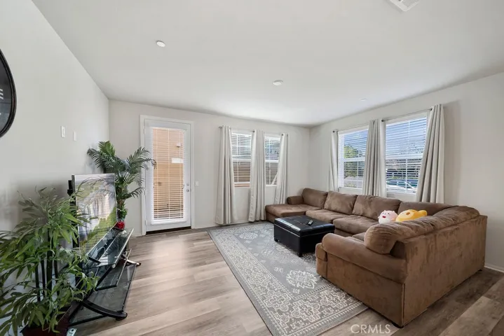 40114 Calle Real, Murrieta, California 92563