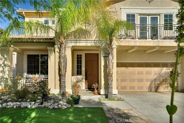 15717 Alia Court, Canyon Country, California 91387