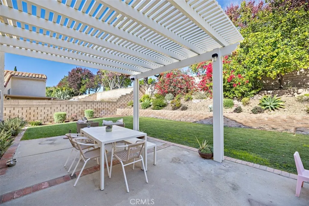1279 Moss, Upland, California 91784 home-pic-30
