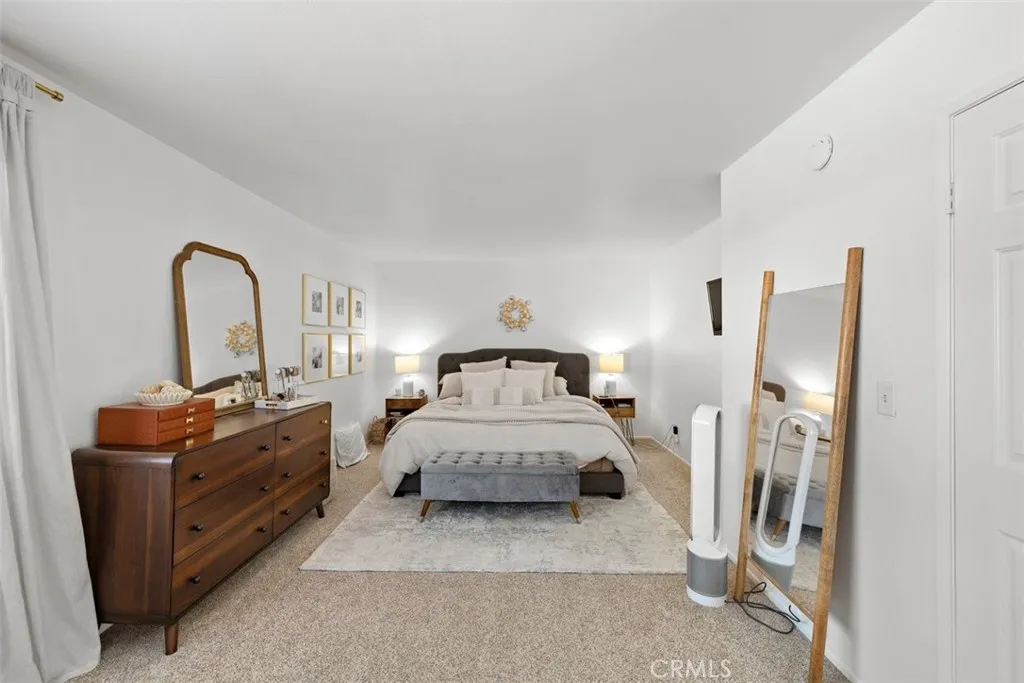 1279 Moss, Upland, California 91784 home-pic-21