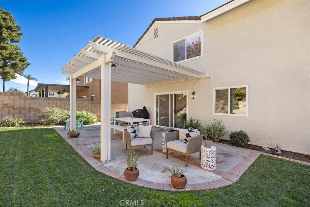 1279 Moss, Upland, California 91784 home-pic-33