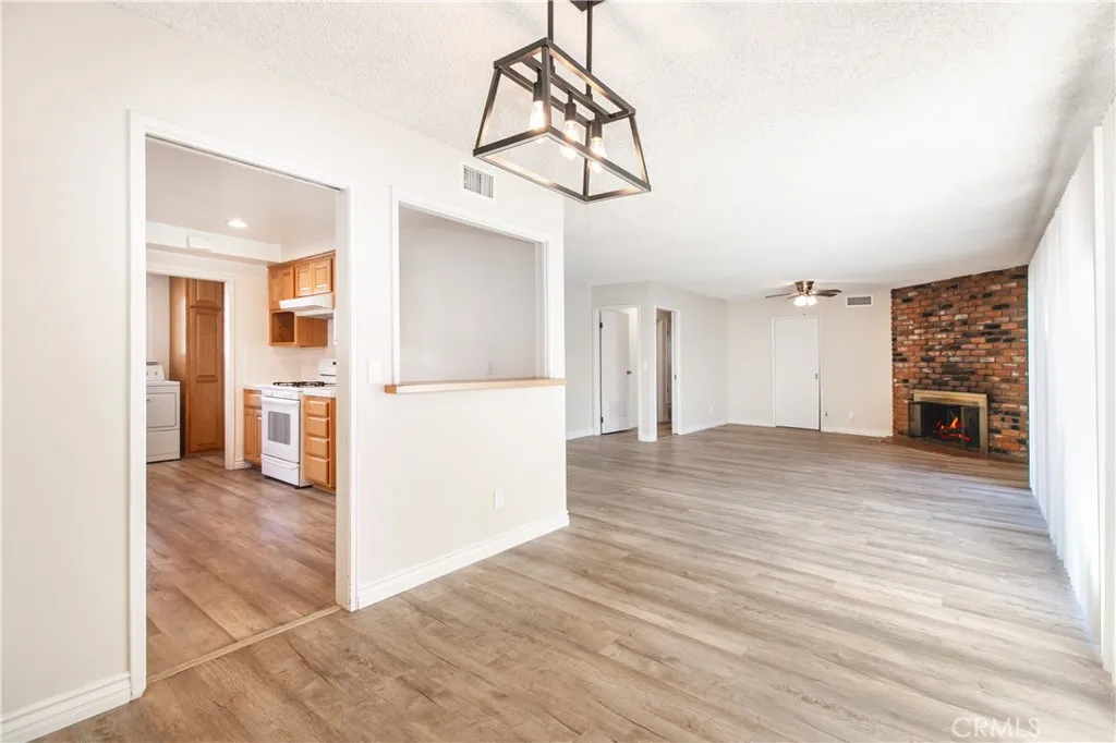 23042 Gilmore Street, West Hills, California 91307 home-pic-7