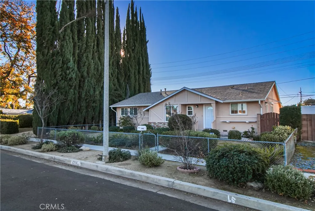 23042 Gilmore Street, West Hills, California 91307 home-pic-33