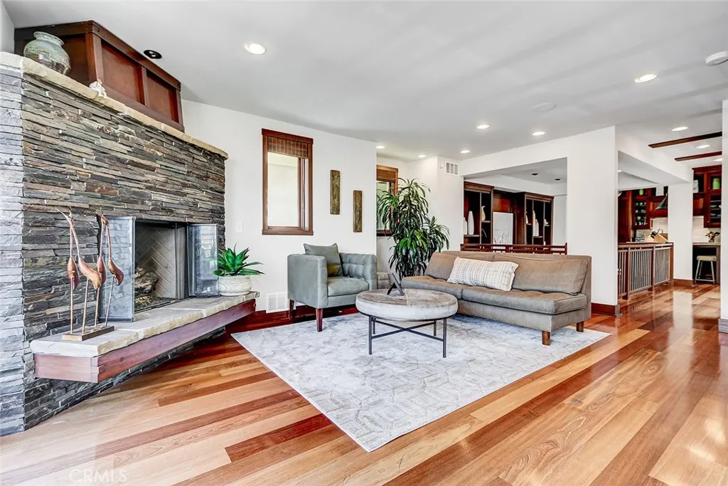 436 32nd St., Manhattan Beach, California 90266 home-pic-10