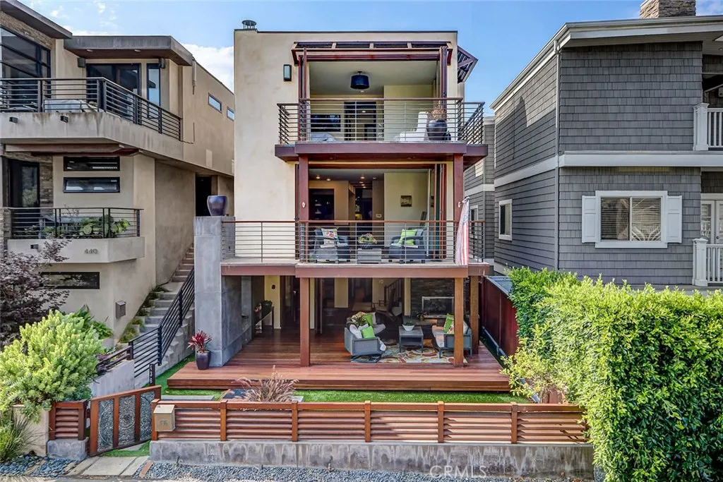 436 32nd St., Manhattan Beach, California 90266 home-pic-1