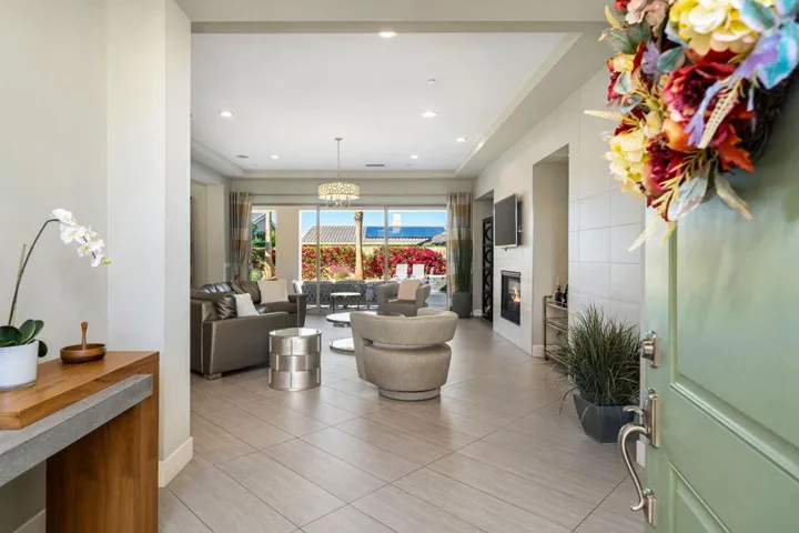 15-web-or-mls-JDCosmopolotin_OPMG_1125_0