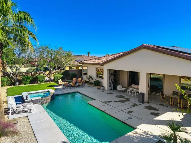 12-web-or-mls-JDCosmopolotin_OPMG_1125_0