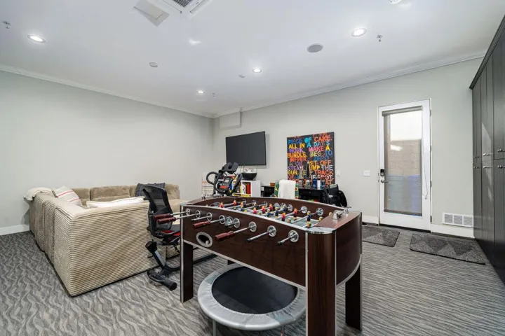 45-web-or-mls-JDCosmopolotin_OPMG_1125_0