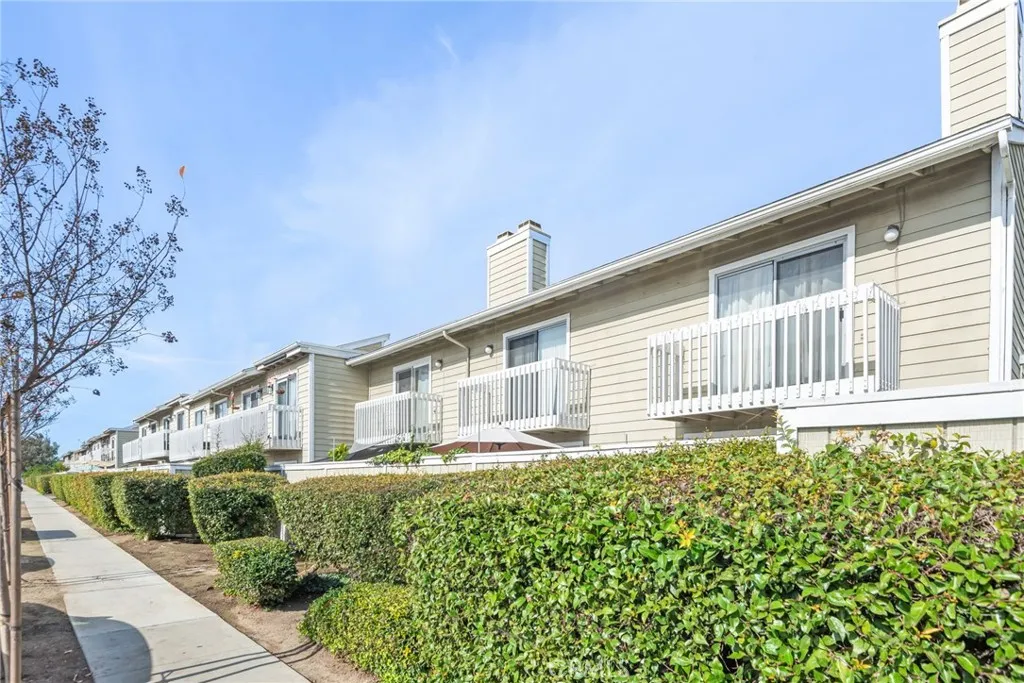 14865 Mulberry Dr 1105, Whittier, California 90604 home-pic-28