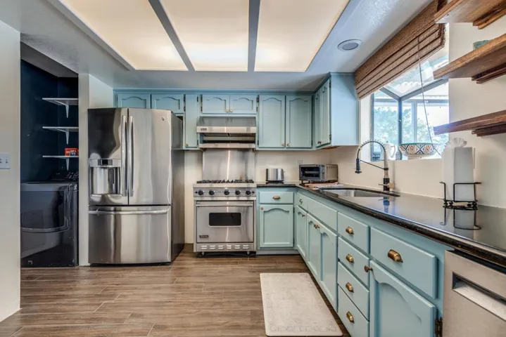 Kitchen 1