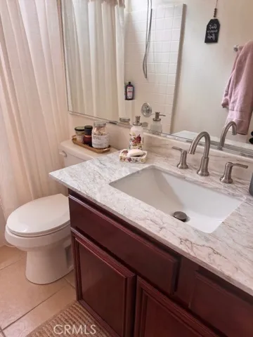 2nd bathroom