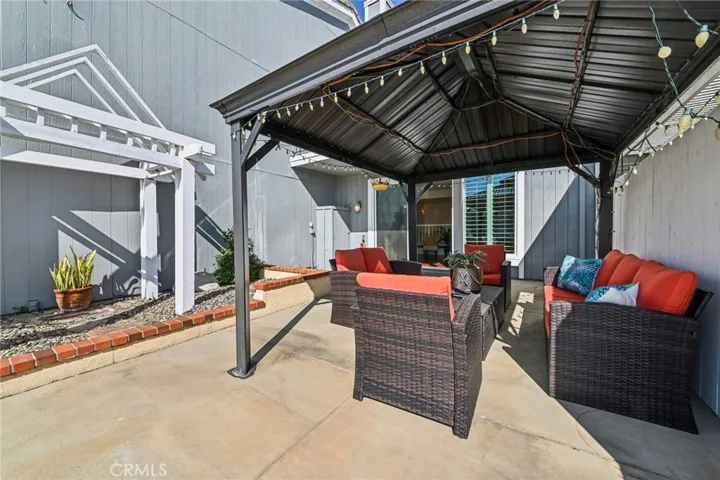 Patio
digitally enhanced