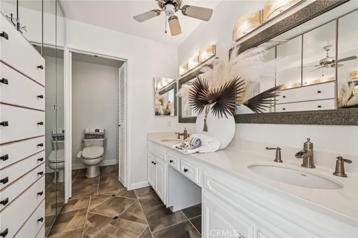 Primary Bath
digitally enhanced