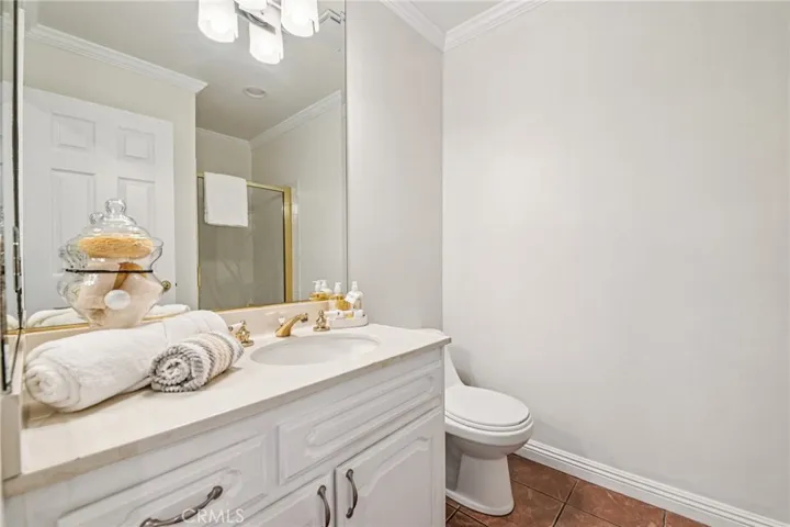 Guest Bath with Shower digitally enhanced