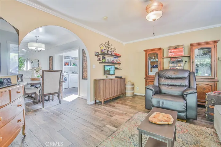 Livingroom to Dining Area