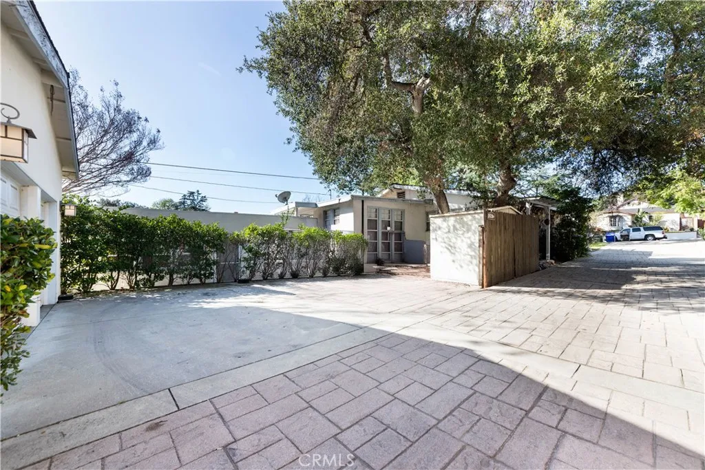 2123 Crescent, Montrose, California 91020 home-pic-4