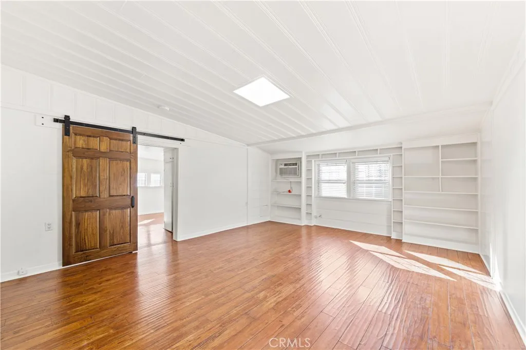 2123 Crescent, Montrose, California 91020 home-pic-9