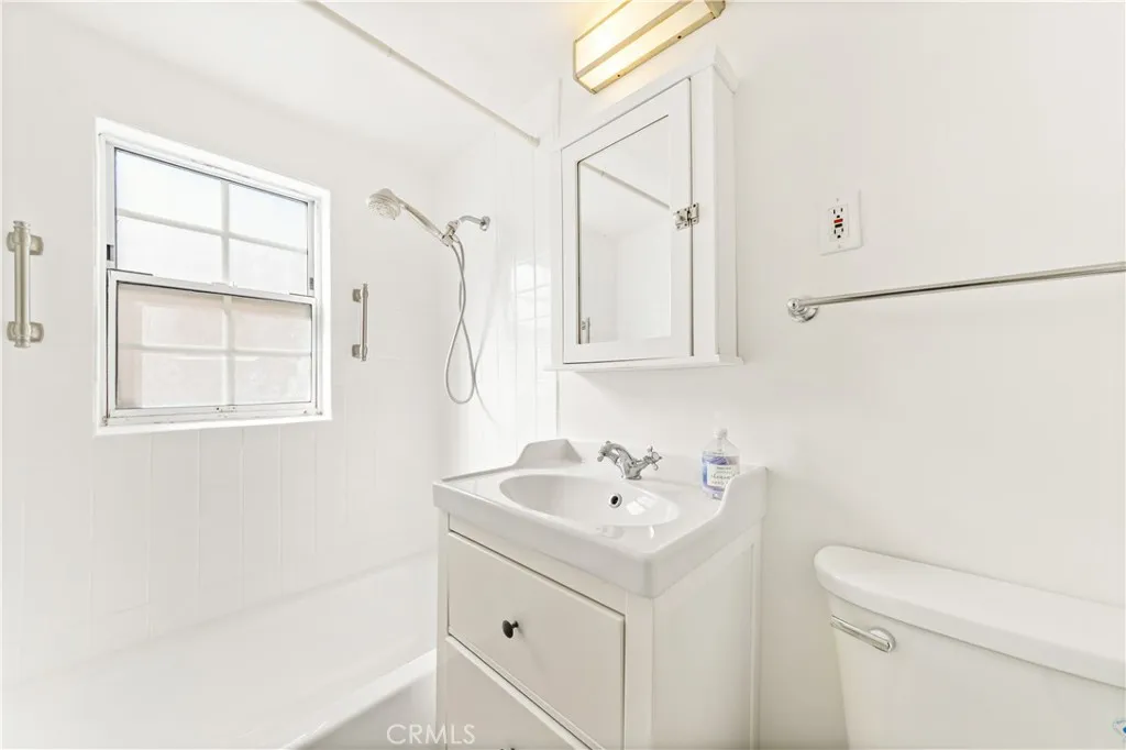 2123 Crescent, Montrose, California 91020 home-pic-17
