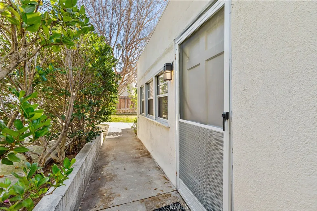 2123 Crescent, Montrose, California 91020 home-pic-7