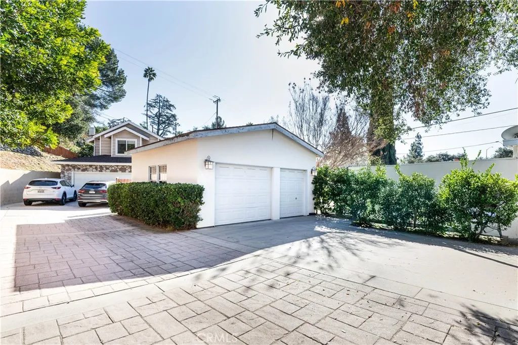 2123 Crescent, Montrose, California 91020 home-pic-6