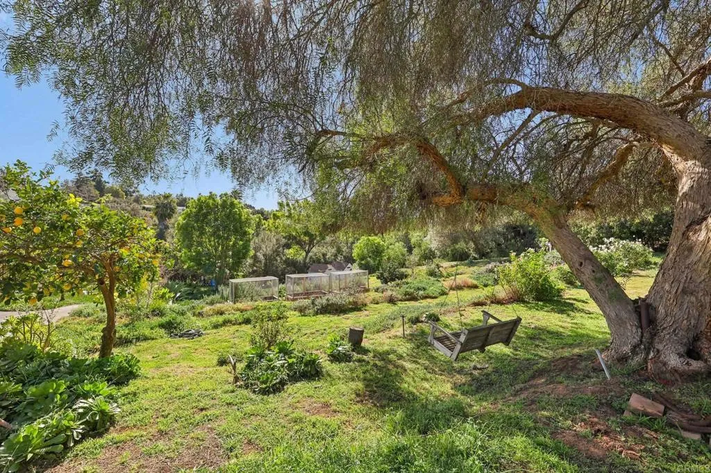 1761 Winterwarm Drive, Fallbrook, California 92028 home-pic-54
