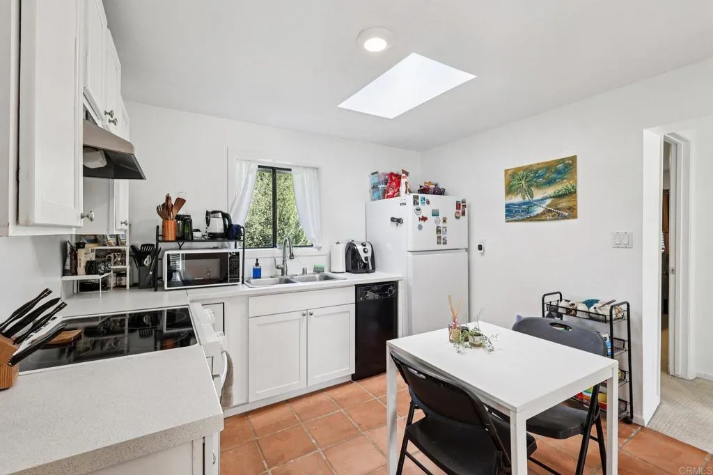 1761 Winterwarm Drive, Fallbrook, California 92028 home-pic-30