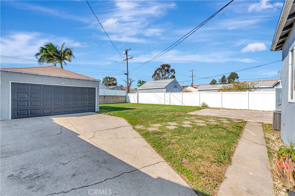 145 S Woods, Los Angeles, California 90022 home-pic-31