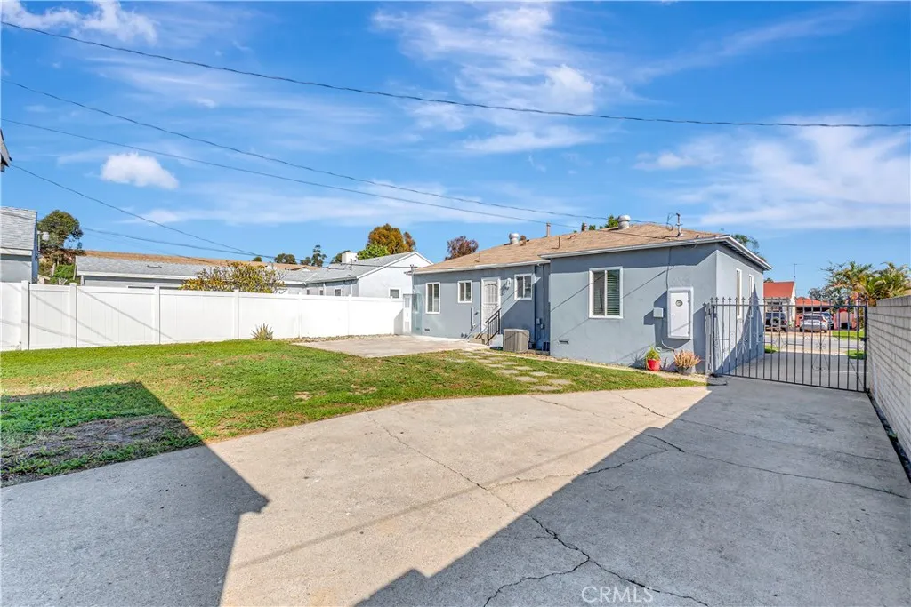 145 S Woods, Los Angeles, California 90022 home-pic-32