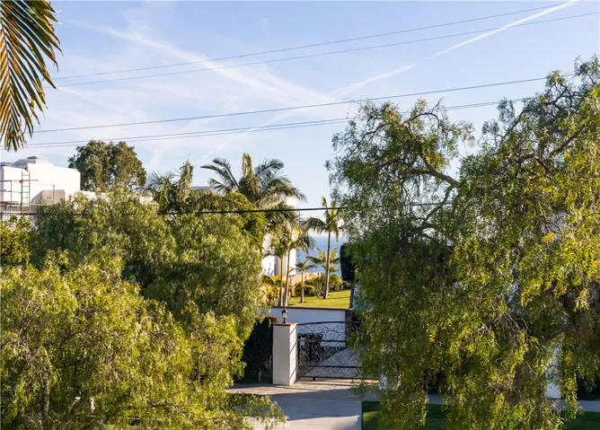 24421 Santa Clara Avenue, Dana Point, California 92629