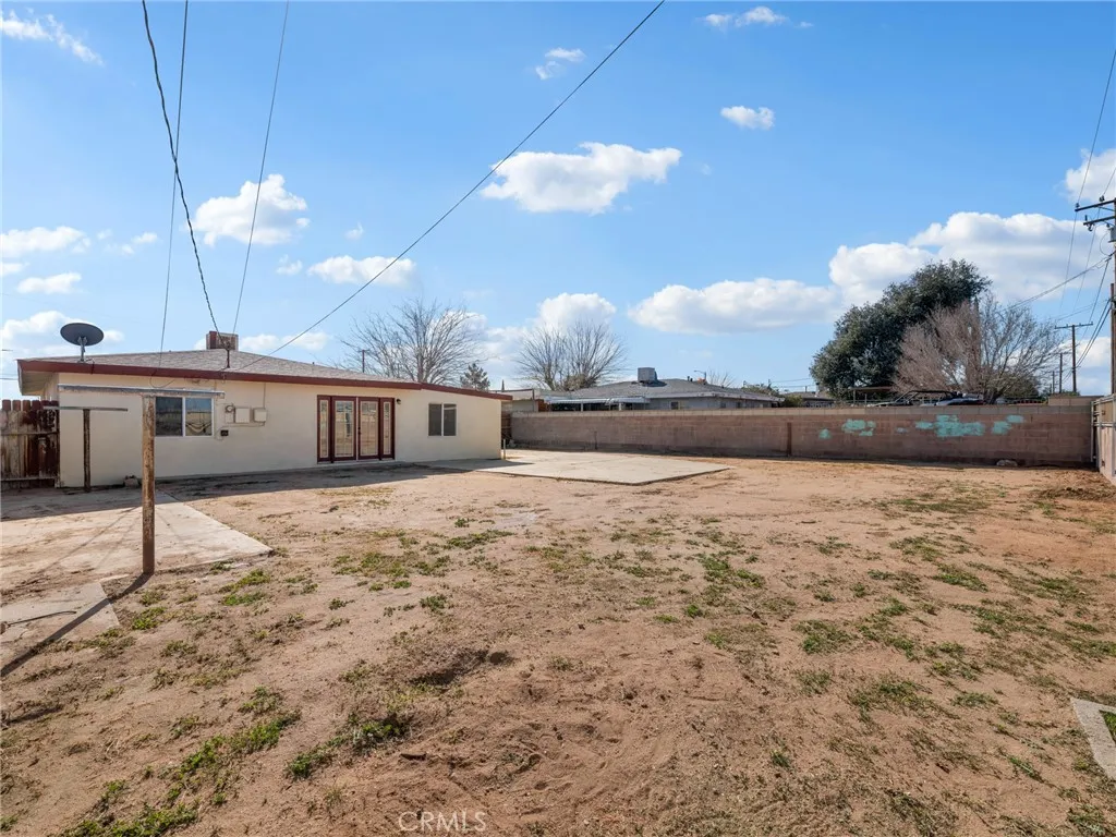 16264 Del Norte Drive, Victorville, California 92395 home-pic-41
