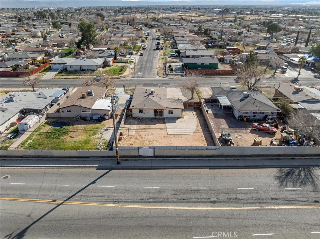 16264 Del Norte Drive, Victorville, California 92395 home-pic-37