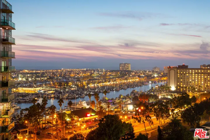 13700 Marina Pointe Drive 1115, Marina Del Rey, California 90292