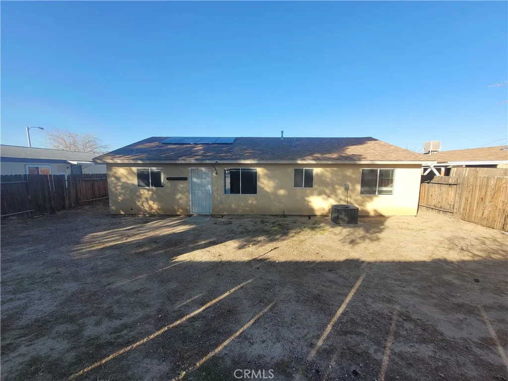 25064 Avenida Laredo, Barstow, California 92311 home-pic-22