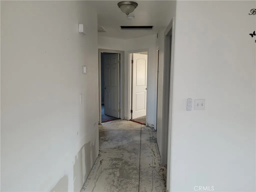 25064 Avenida Laredo, Barstow, California 92311 home-pic-9