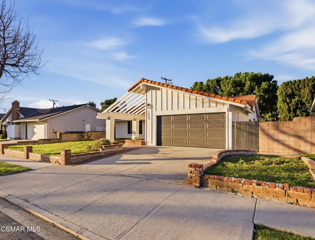 2405 Lee Street, Simi Valley, California 93065 home-pic-2