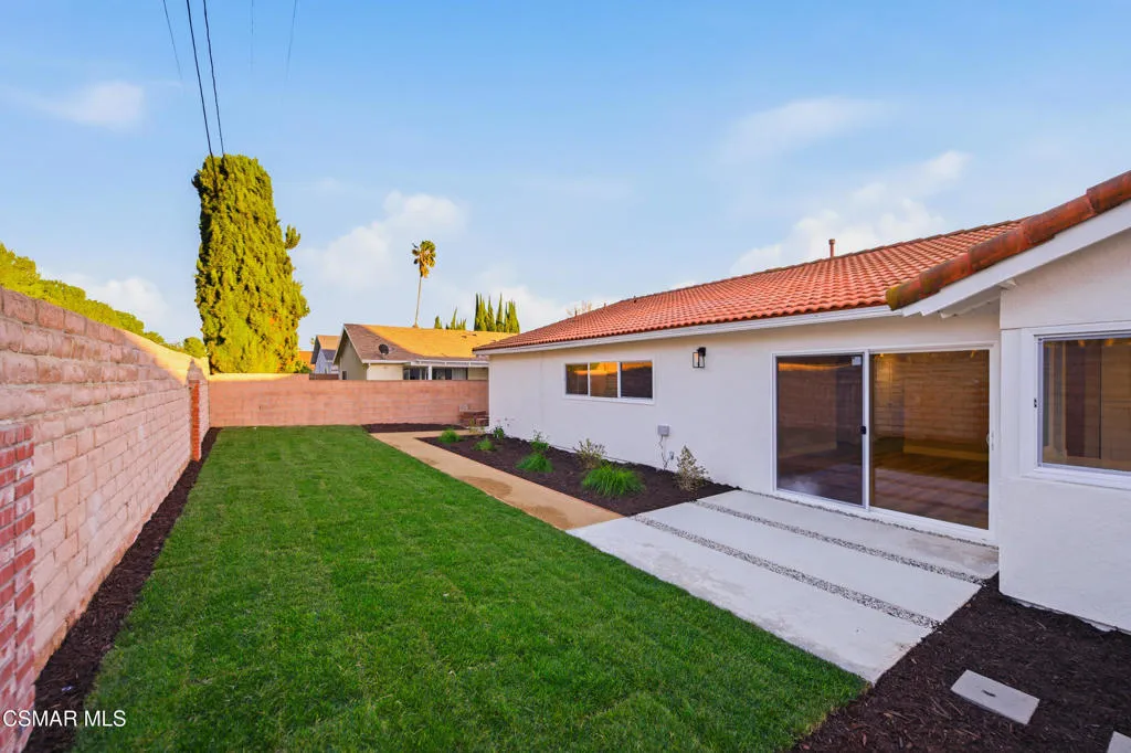 2405 Lee Street, Simi Valley, California 93065 home-pic-32