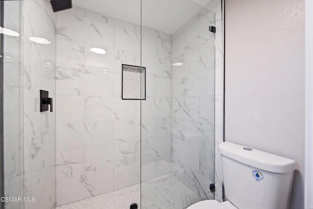 2405 Lee Street, Simi Valley, California 93065 home-pic-29