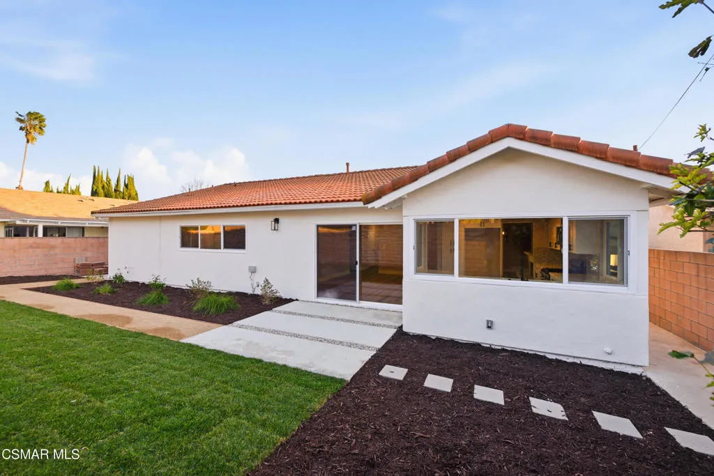 2405 Lee Street, Simi Valley, California 93065 home-pic-31